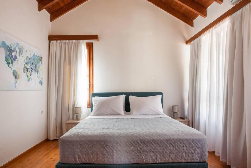 Chania Living Stories Villa With Piano Bagian luar foto